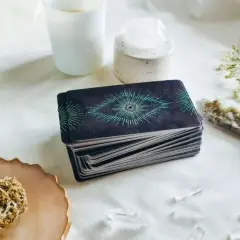 Czy tarot się sprawdza? Odkryj prawdę o jego skuteczności
