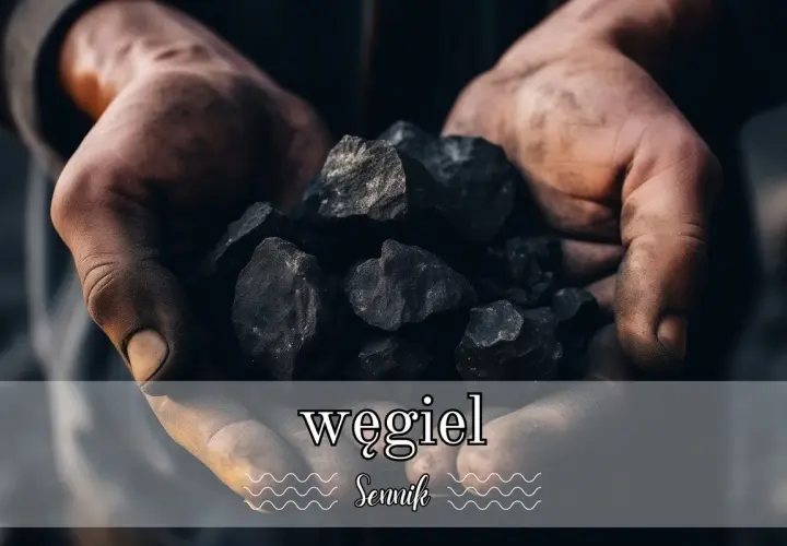 Brudne dłonie trzymają bryły węgla. Sennik węgiel może symbolizować ciężką pracę lub ukryty potencjał.